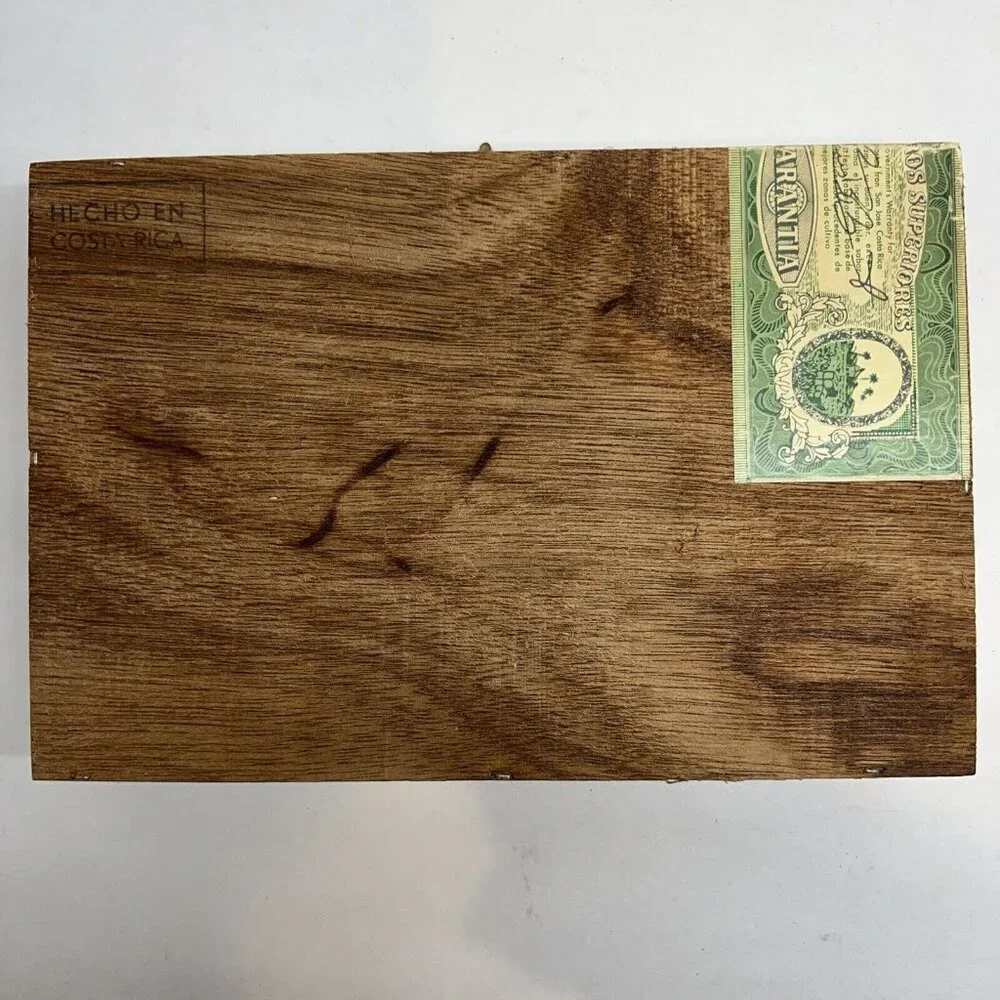 MONTOYA ROYAL CORONA WOODEN CIGAR BOX HAND MADE CANARY ISLAND BLEND